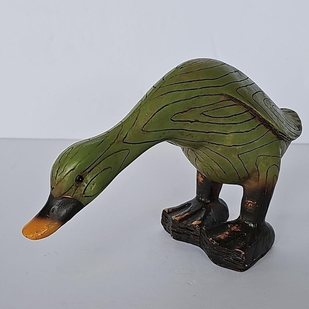 Vintage Wood Look Green Duck Figure Figurine Rustic Resin Distressed 1915 - Picture 4 of 10